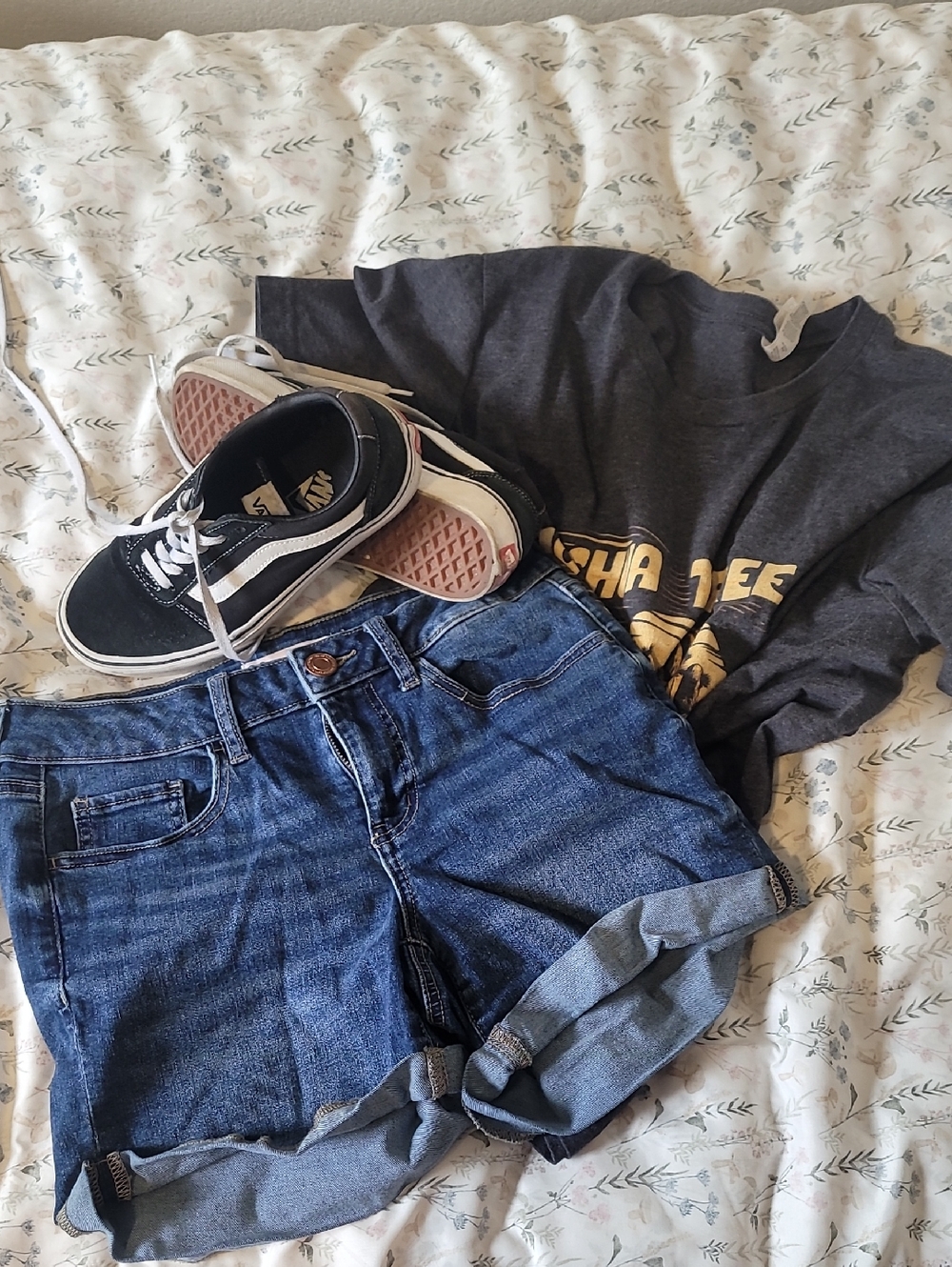 SO Midi Cuffed Denim Shorts